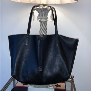 Tiffany & Co. Black Leather Reversible Han…